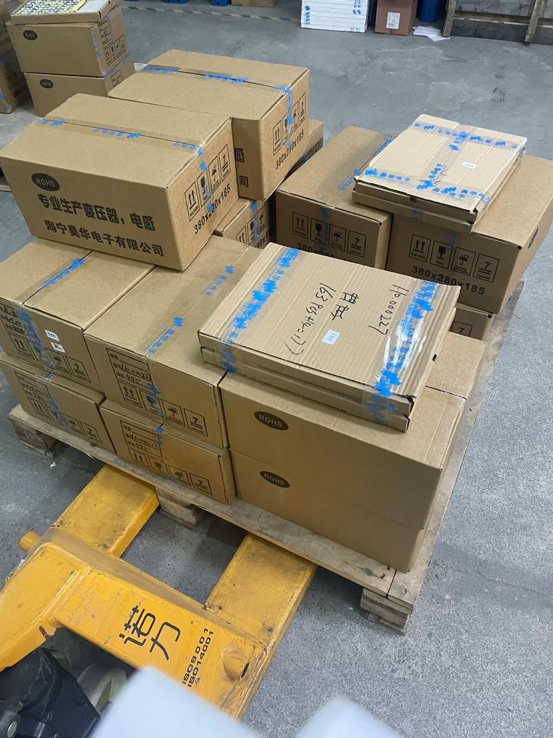 电子产品 #装车出货 最后一家搞定,急客户所急✊